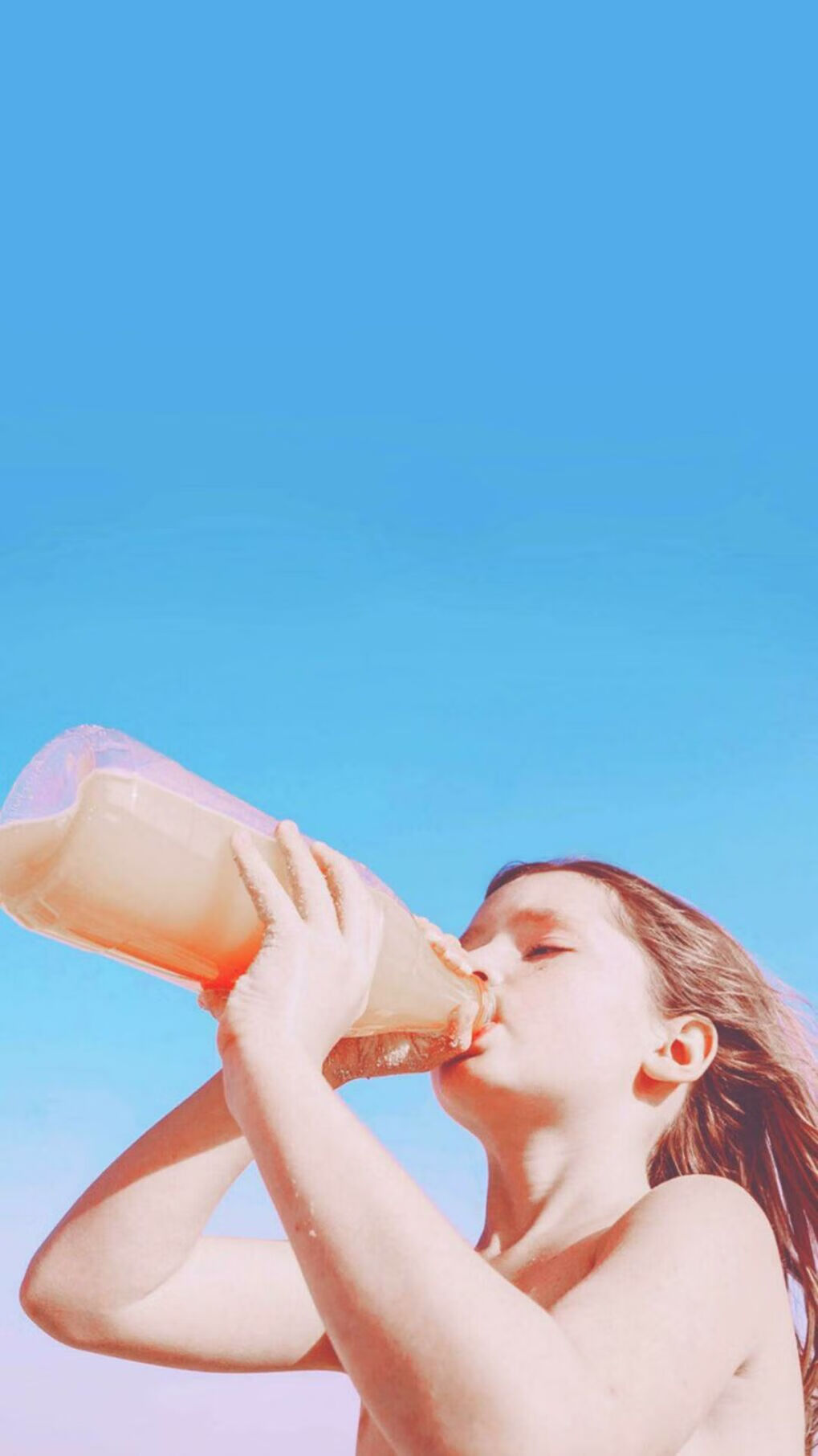 “青少年基层足球赛事遍布全国，普及程度不断提高”，青少年足球联赛地点