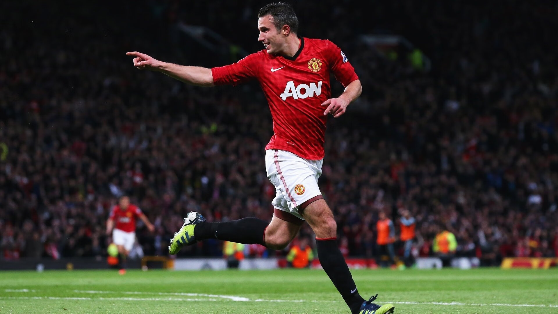 法国年轻天才崭露锋芒，成为球队中坚力量